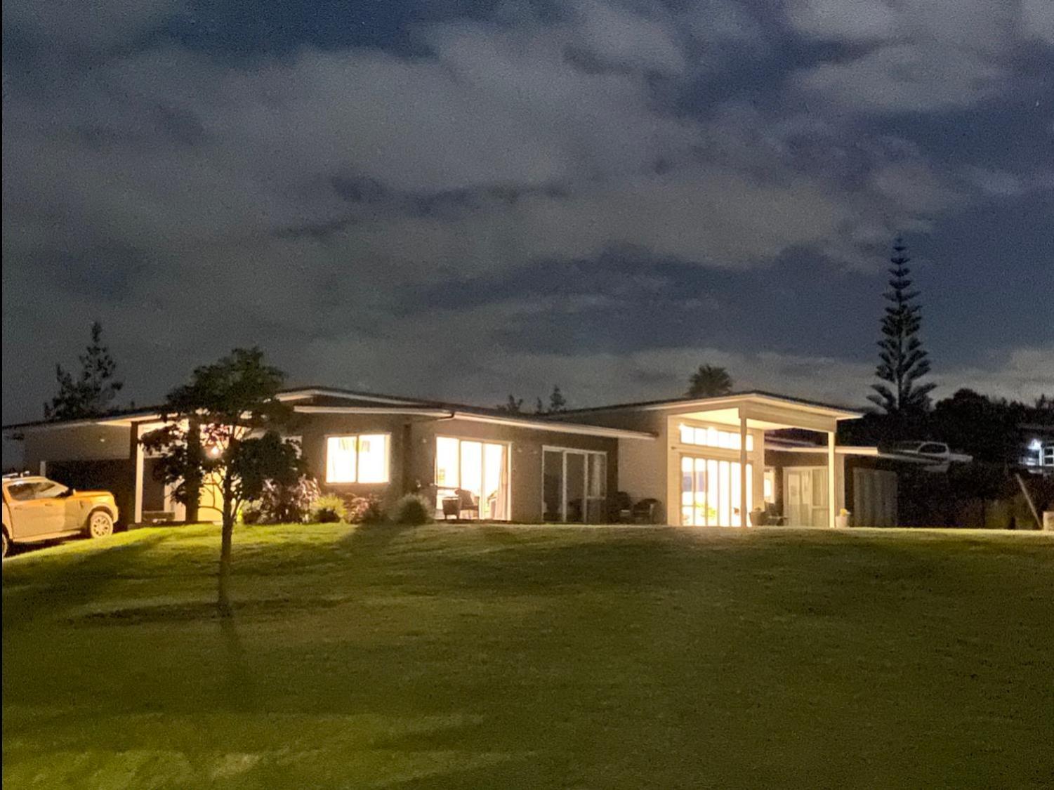 Moko Hiwi Escape Ruakaka - Tui Suite Exterior foto
