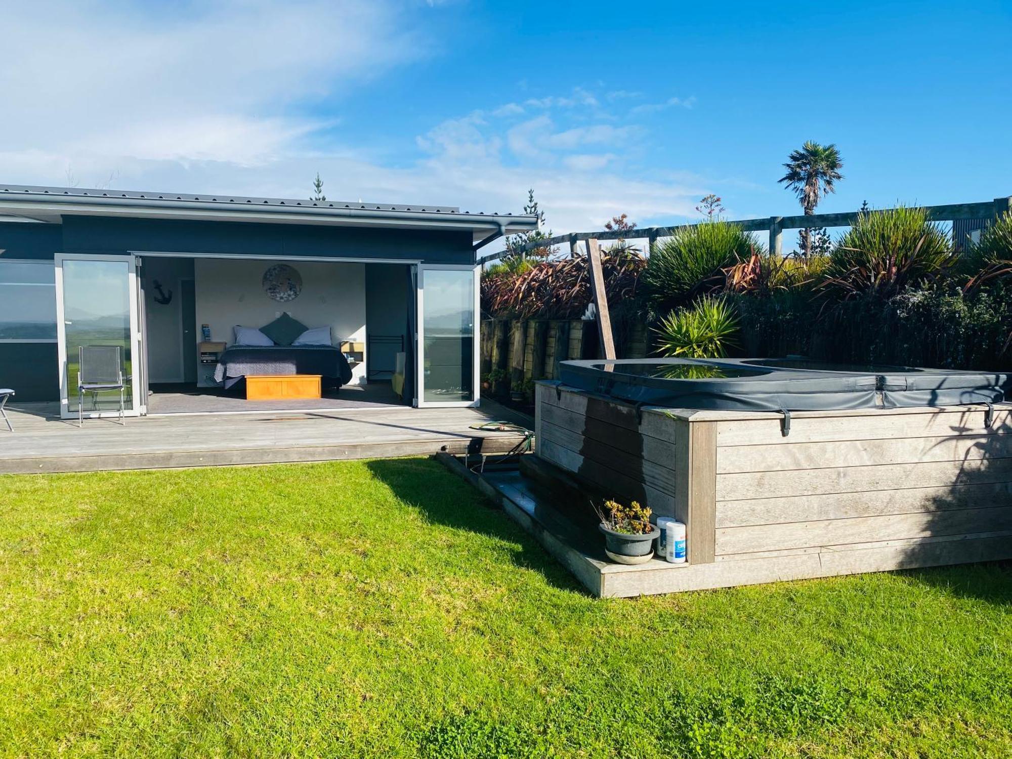 Moko Hiwi Escape Ruakaka - Tui Suite Exterior foto